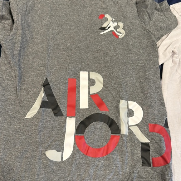 Lot of four Nike Jordan boys tees - great condition - Picture 3 of 5